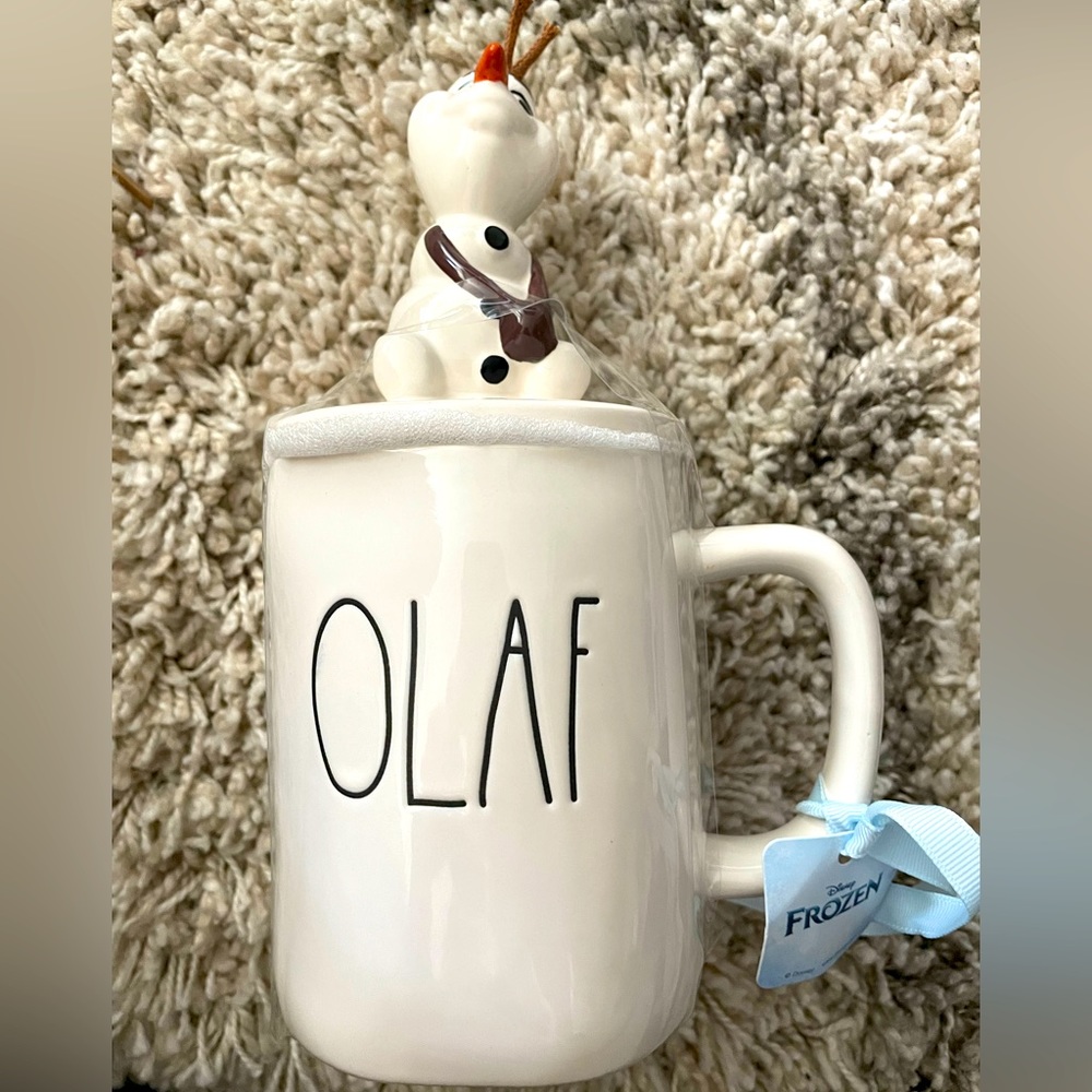 Rae Dunn Disney Frozen Olaf Mug with Lid NWT